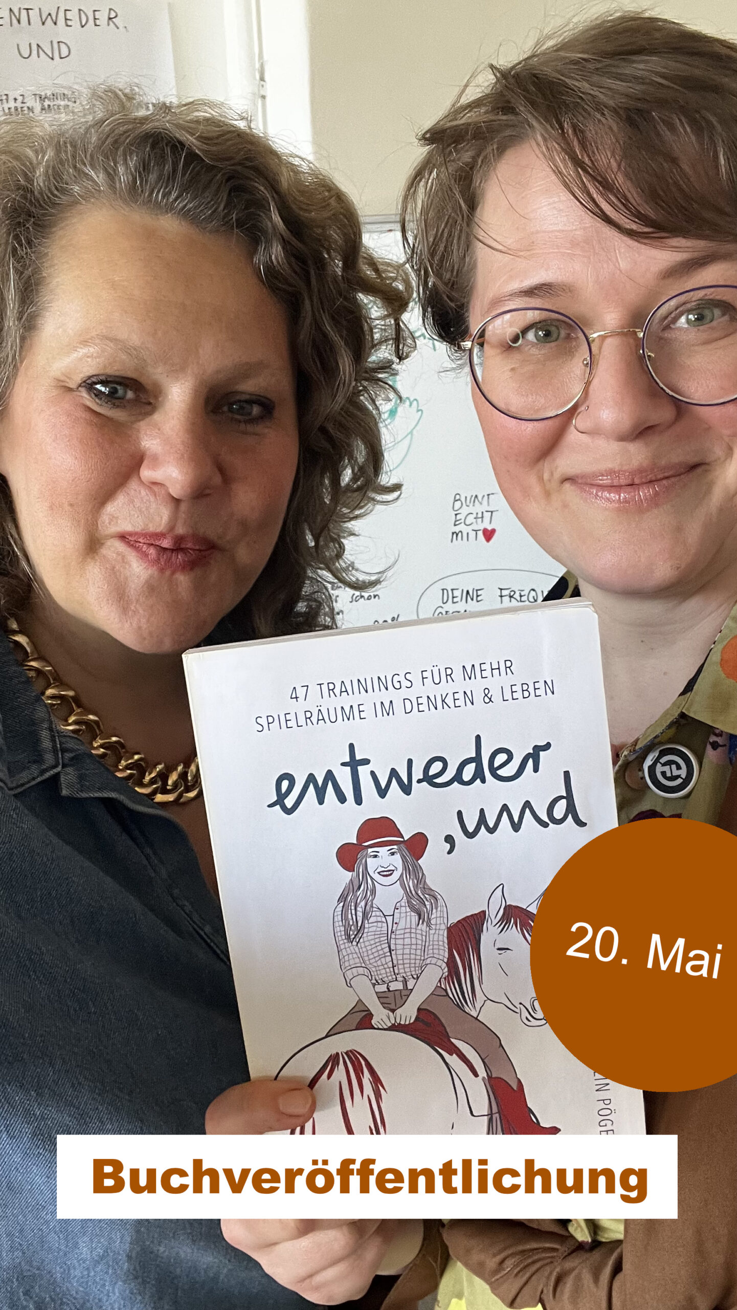 Katalin Pöge Buchveröffentlichung entweder, und 20 Mai Was ist das Wichtigste im Leben? Performance von Katalin Pöge am 10.8.2024